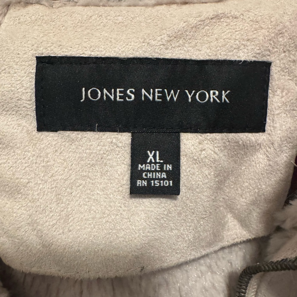Jones New York suede jacket - Picture 2 of 3